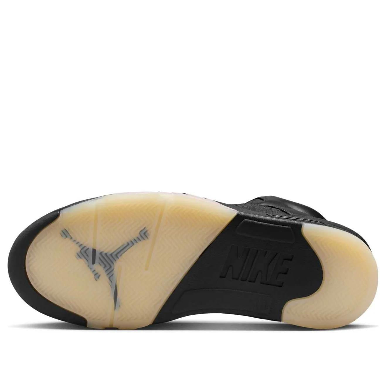 Jordan 5 Retro 
PSG Paris Saint-Germain Off Noir