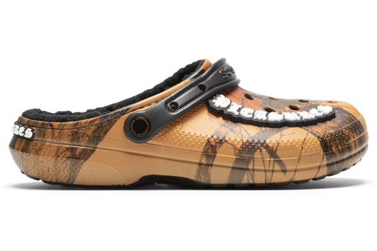 Crocs Dylan Clog 
Pleasures M4/W6