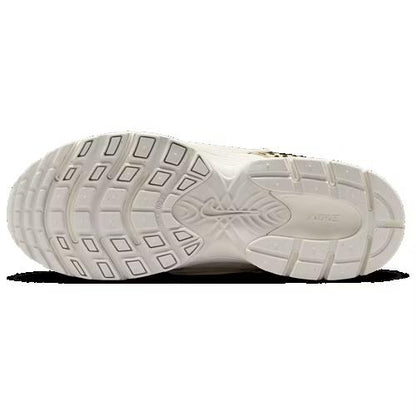 Nike V5 RNR Suede 
Sail Leopard (Women's)