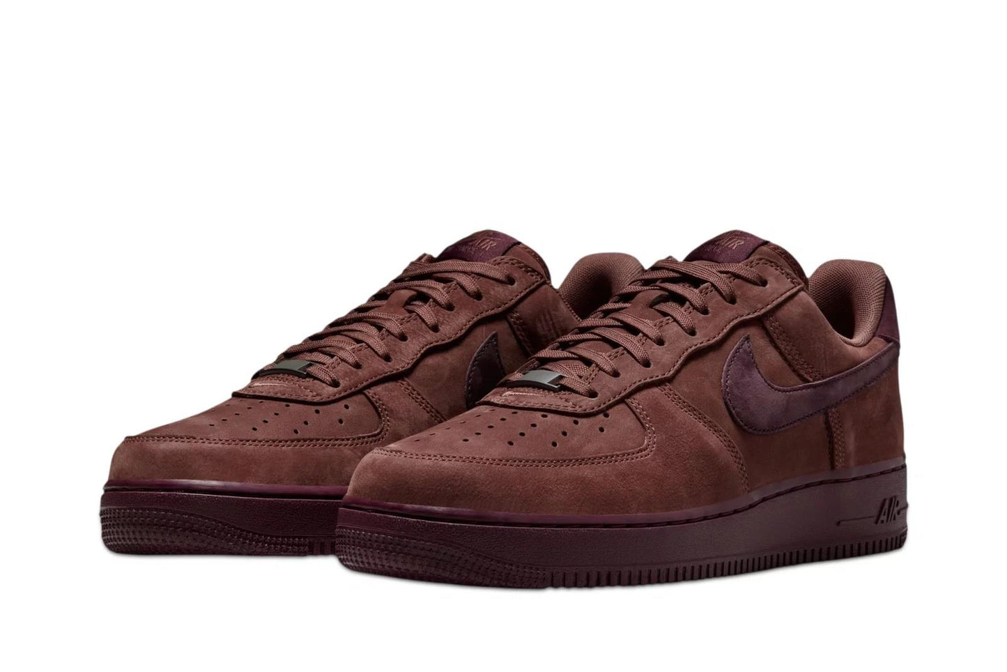 Nike Air Force 1 Low Retro Premium QS 
Red Sepia Mahogany Badgeless