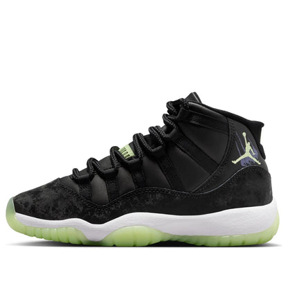 Jordan 11 Retro 
Black Barely Volt (GS)