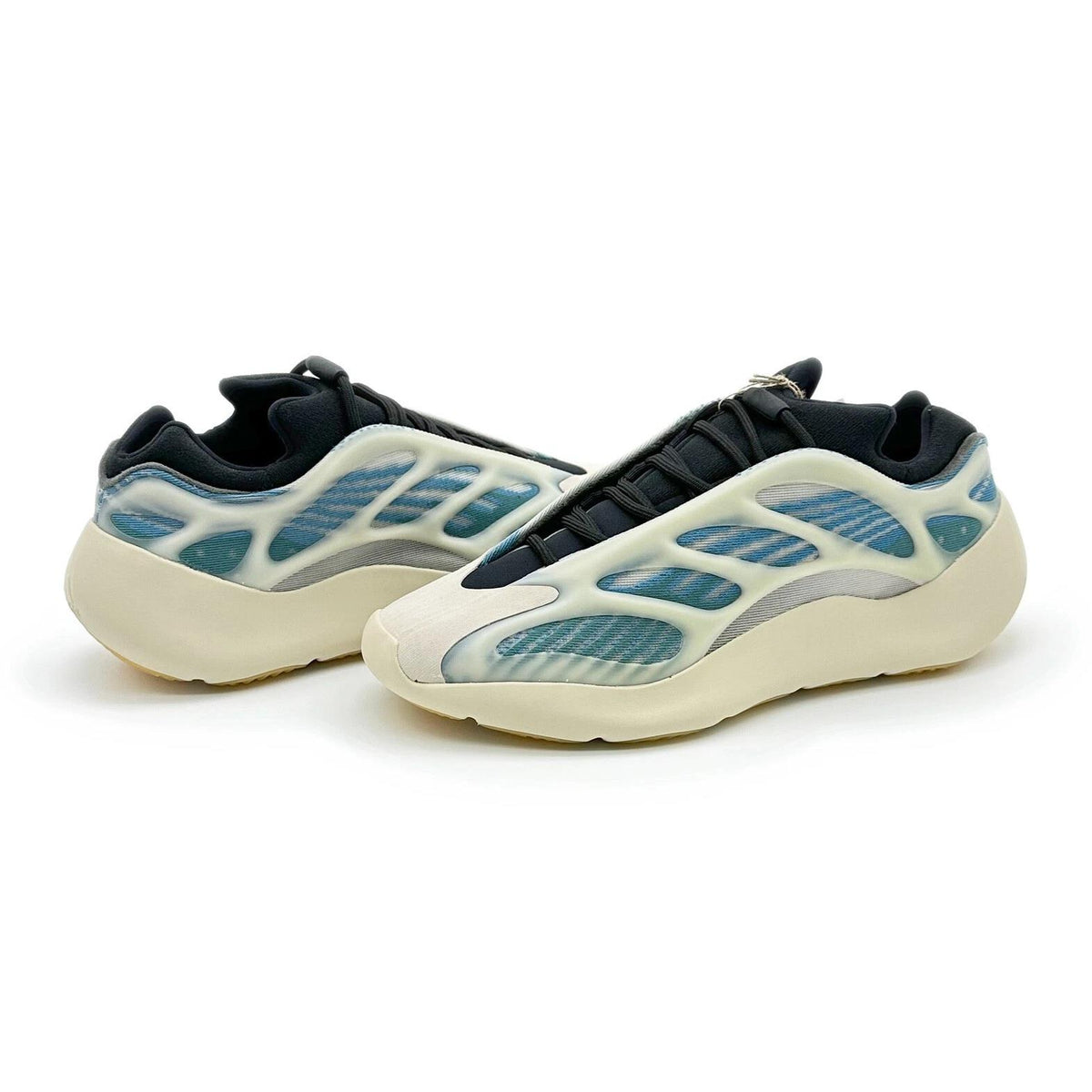 adidas Yeezy 700 V3 
Kyanite