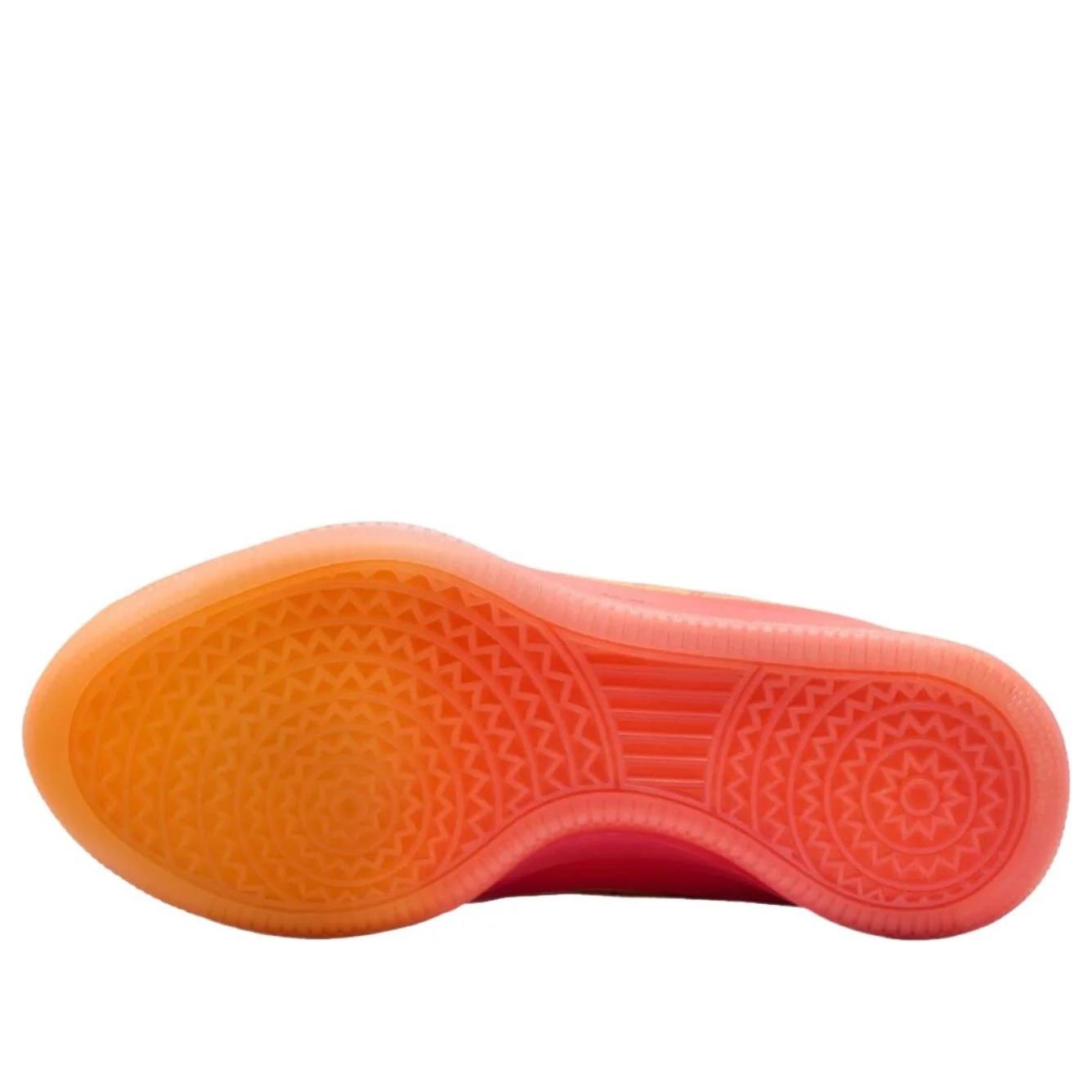 Nike Book 2 
Phoenix