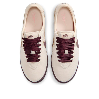 Nike Astro Grabber Leather SE 
Light Cream Burgundy Crush (Women's)
