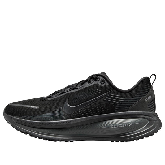 Nike Vomero 18 
Black Dark Smoke Grey Light Smoke Grey