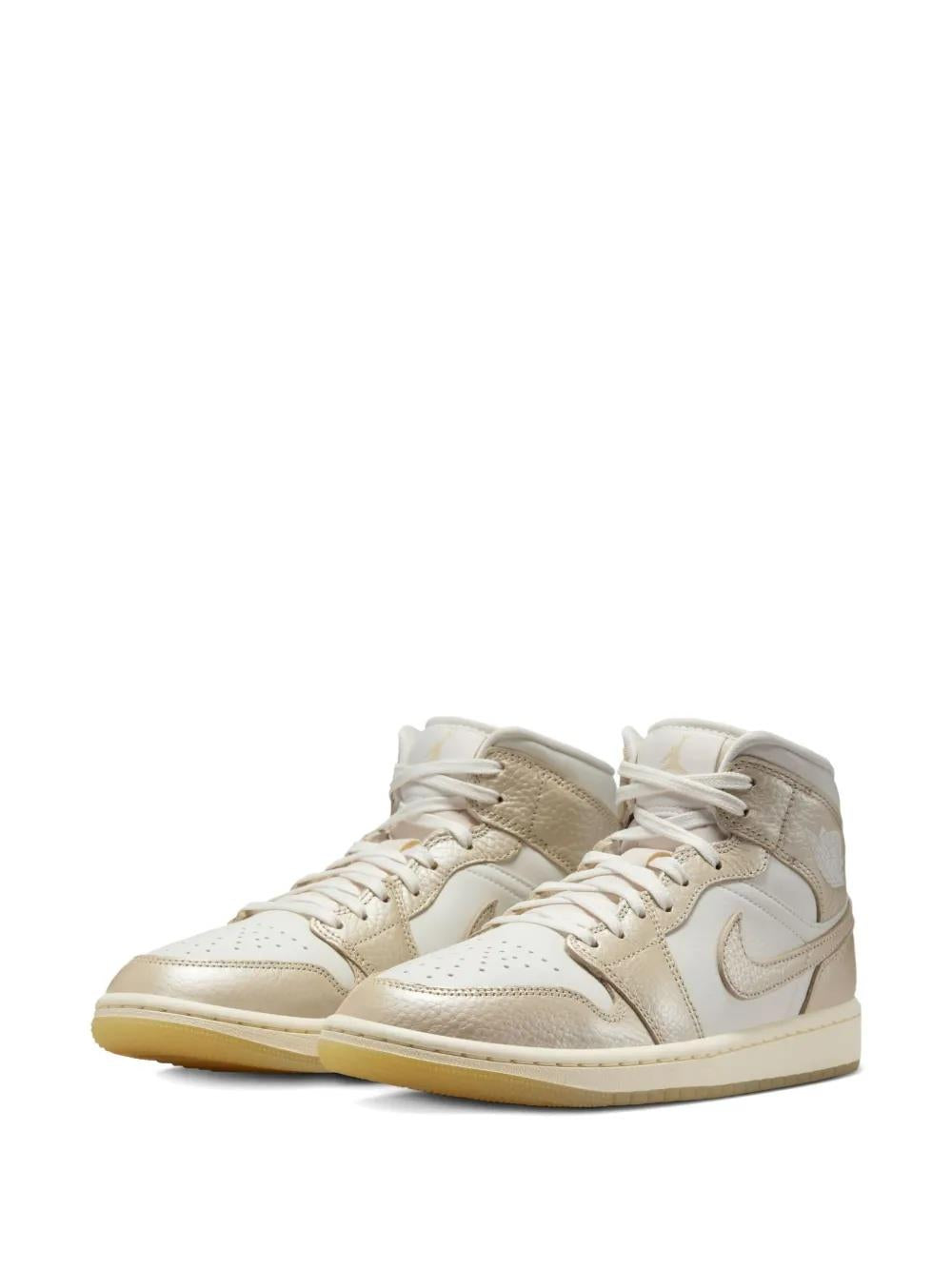 Jordan 1 Mid SE 
Metallic Team Gold (Women's)
