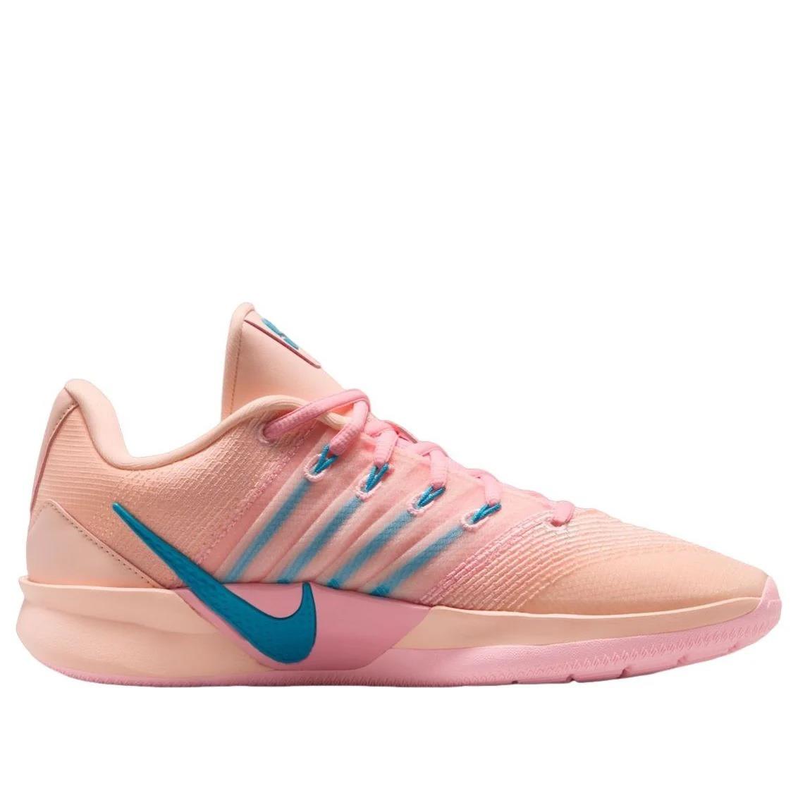 Nike Sabrina 3 
Twin (Women's)
