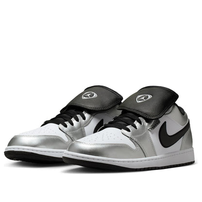 Jordan 1 Low SE 
Metallic Silver Tiempo