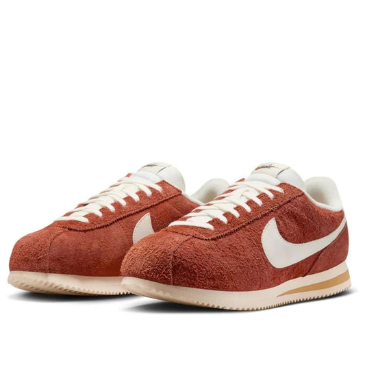 Nike Cortez SE Suede Dark Russet Flax Muslin Sail