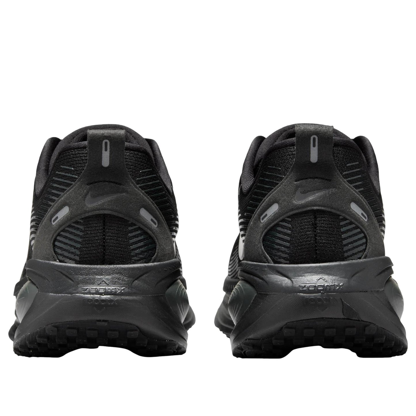 Nike Vomero 18 
Black Dark Smoke Grey Light Smoke Grey