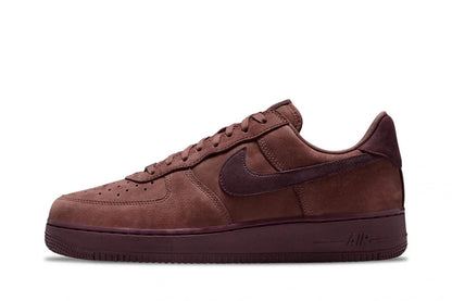 Nike Air Force 1 Low Retro Premium QS 
Red Sepia Mahogany Badgeless