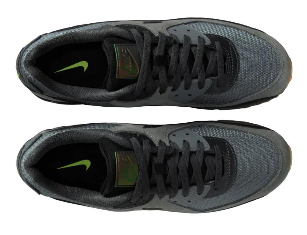 Nike Air Max 90 
Smoke Grey Black