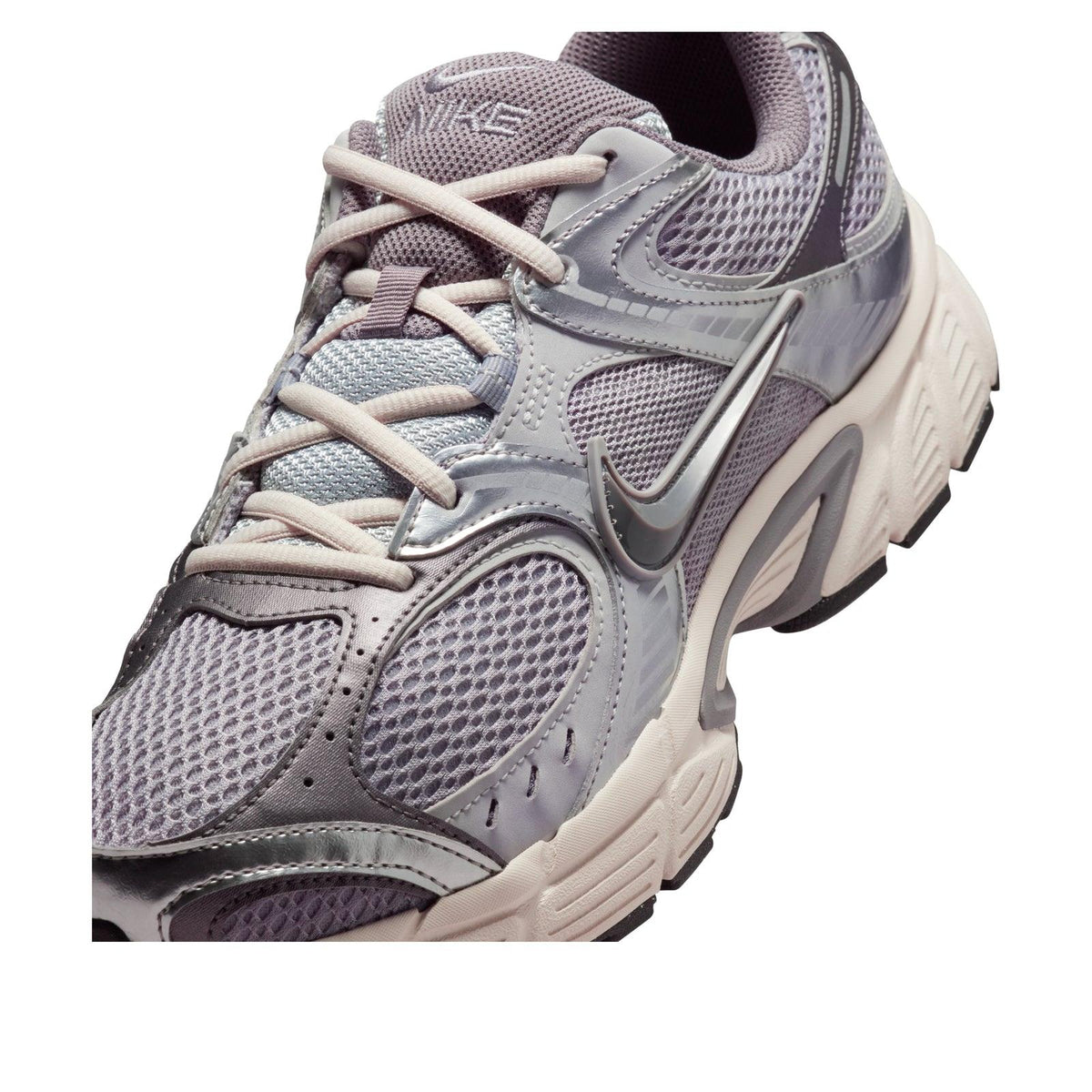 Nike V5 RNR 
Cement Grey Grey Fog Light Orewood Brown