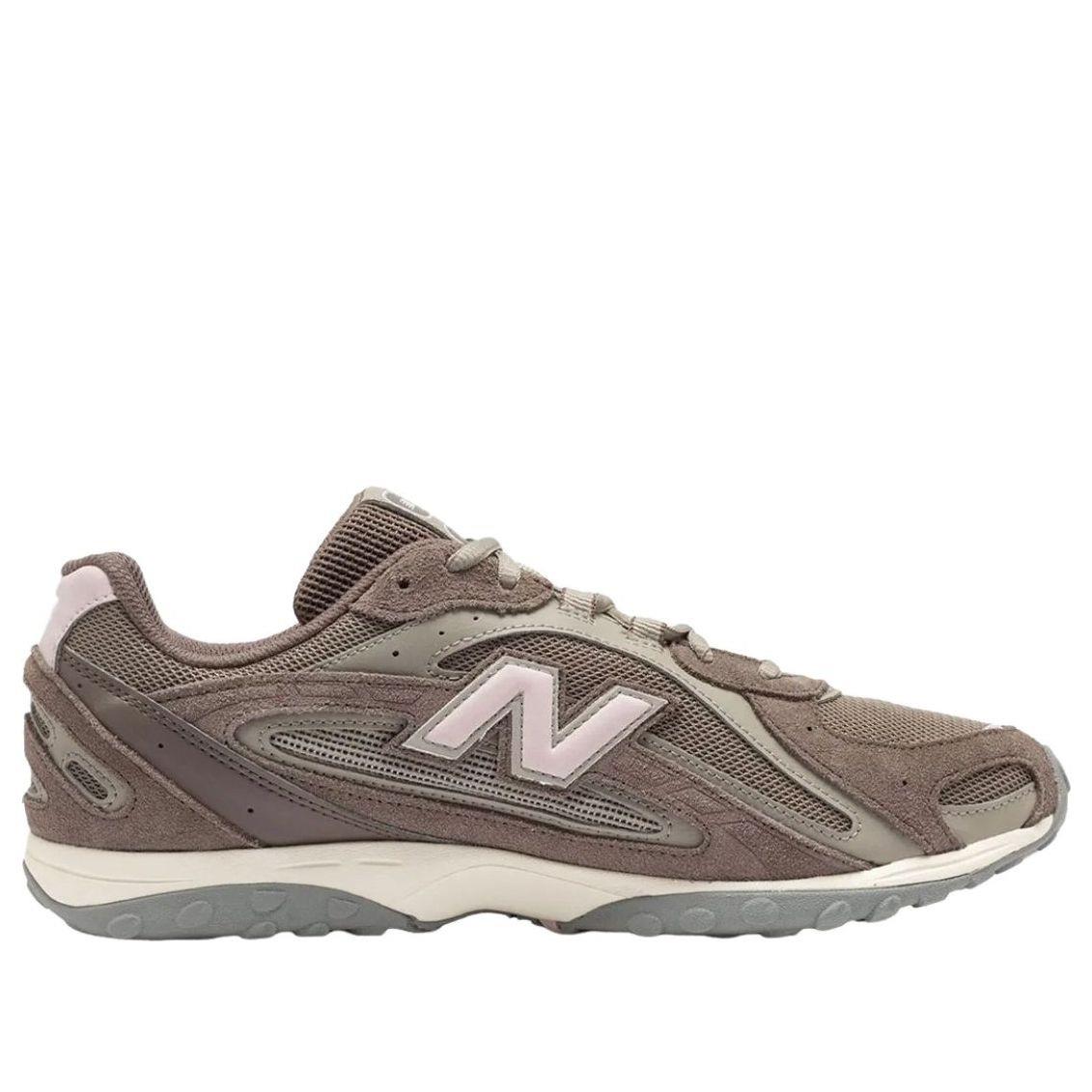 New Balance 204L 
Cortado