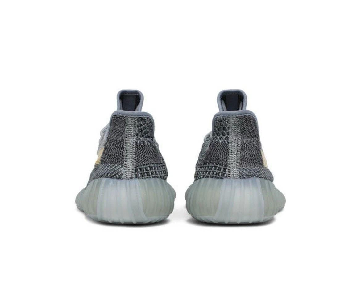 adidas Yeezy Boost 350 V2 
Ash Blue