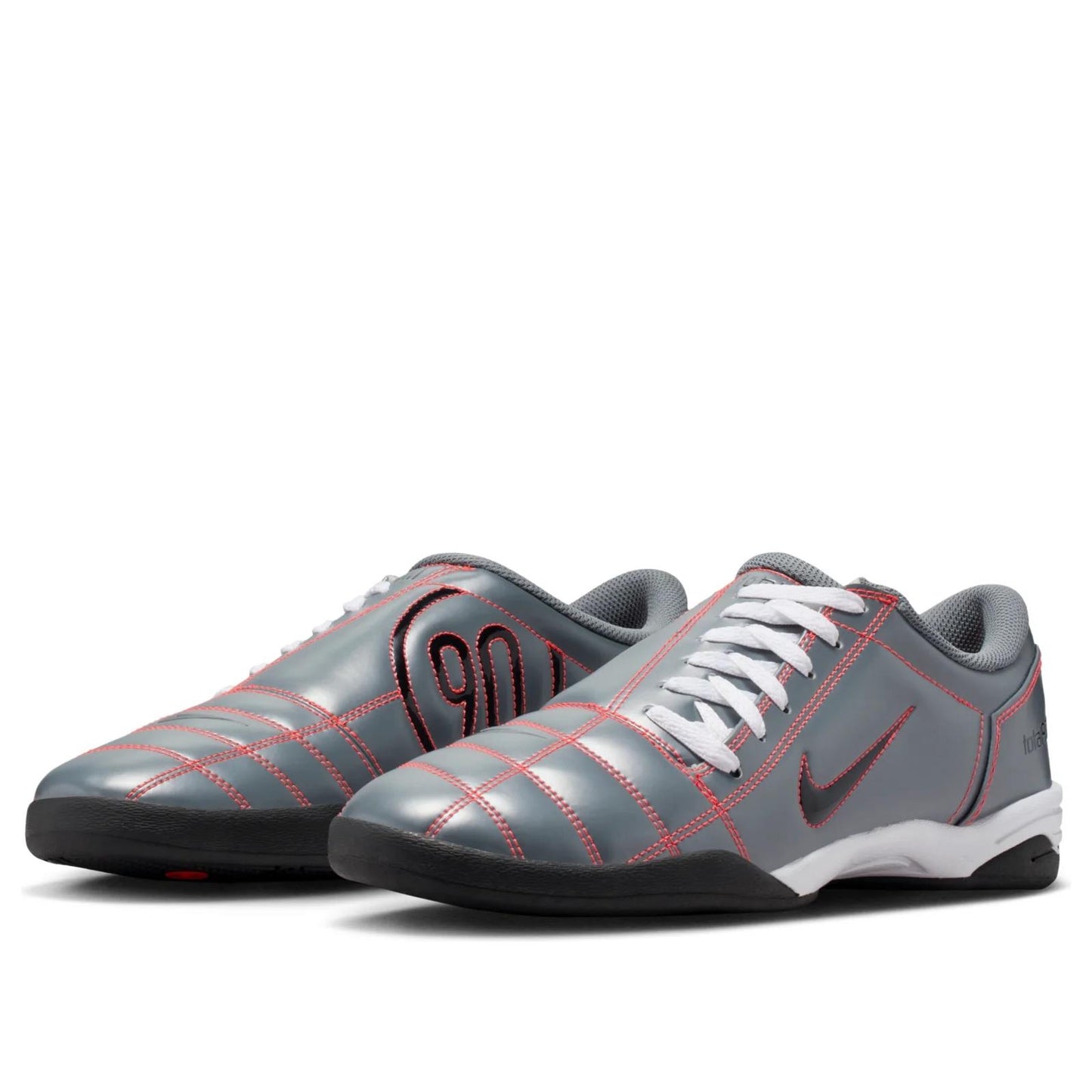 Nike Total 90 3 
Smoke Grey Bright Crimson