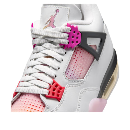 Jordan 4 Retro 
Comic
