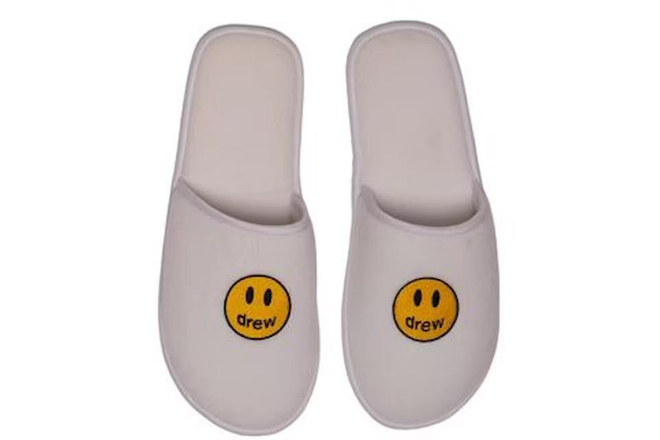 drew house mascot slippers 
white S/M