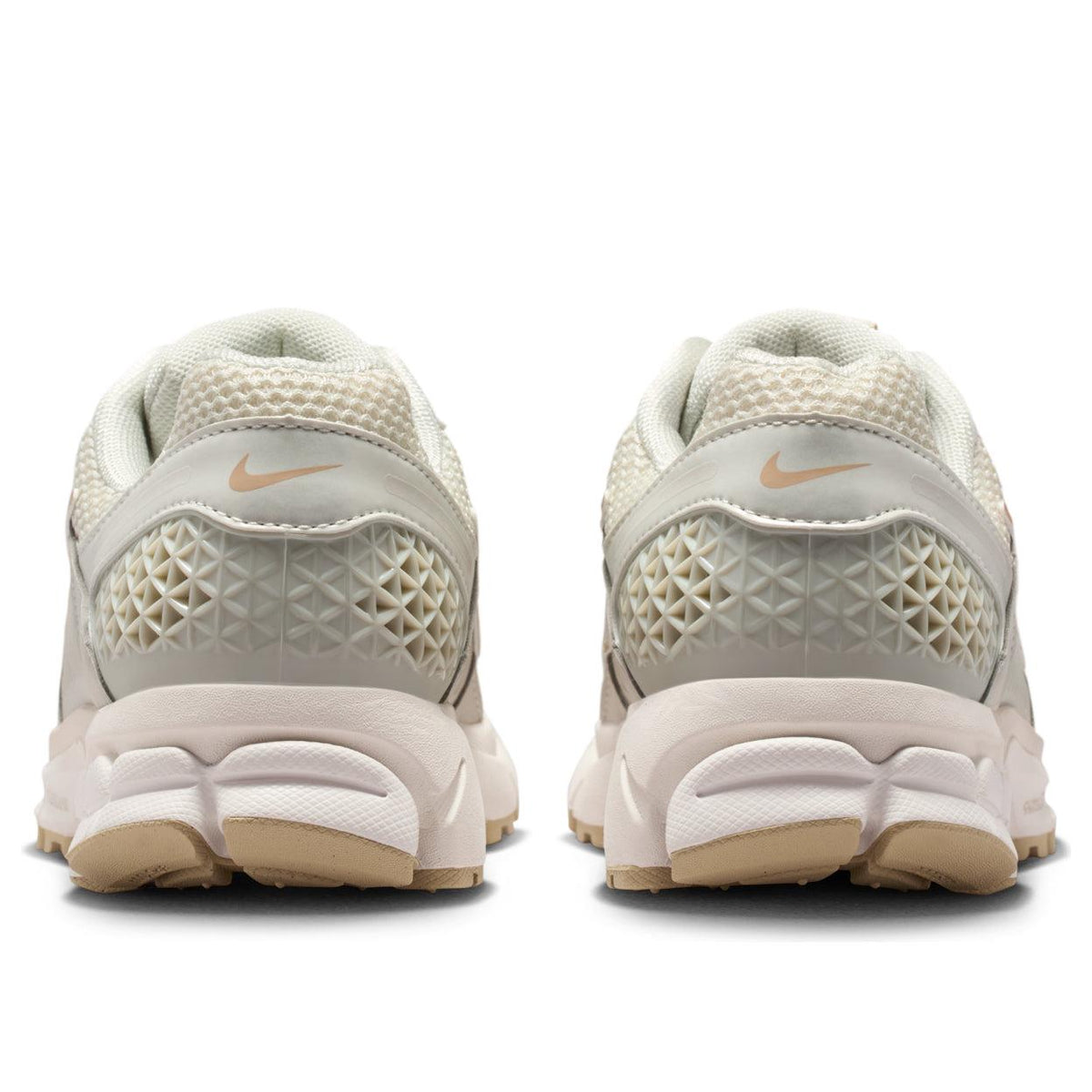 Nike Zoom Vomero 5 
Light Bone Phantom (Women's)