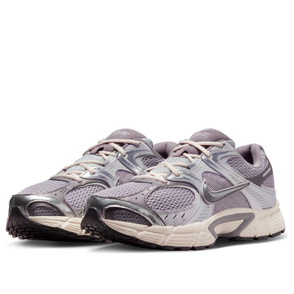 Nike V5 RNR 
Cement Grey Grey Fog Light Orewood Brown