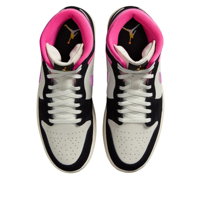 Jordan 1 Mid SE 
World Tour