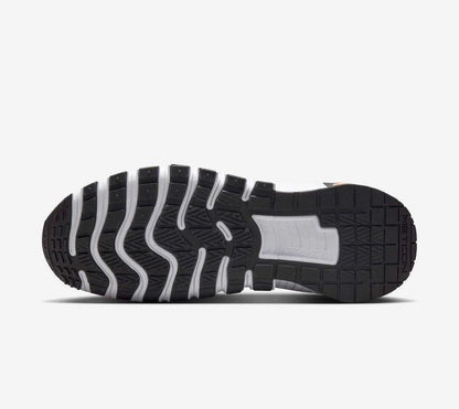 Nike Free Metcon 6 Apricot Agate White Black size 11.5