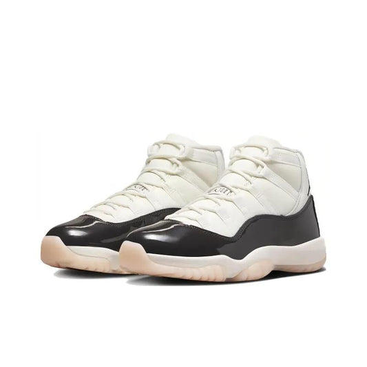Jordan 11 Retro Neapolitan Women's size 6.5