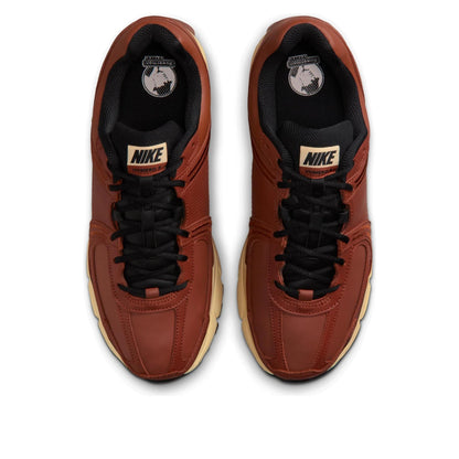 Nike Zoom Vomero 5 
Swooshless Pony Sail
