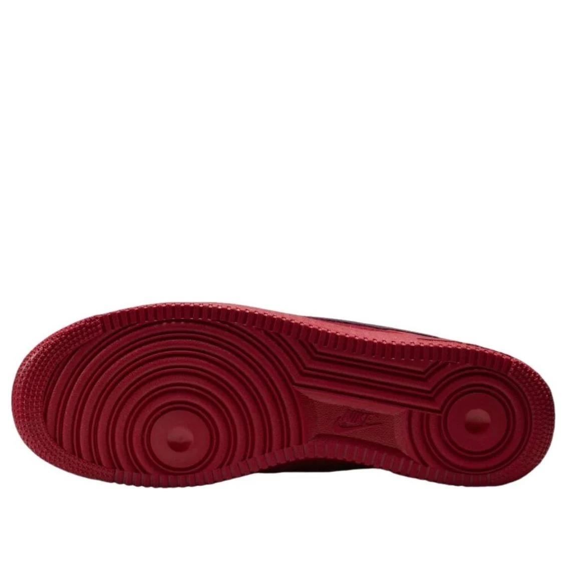Nike Air Force 1 Low '07 LV8 
Tough Red