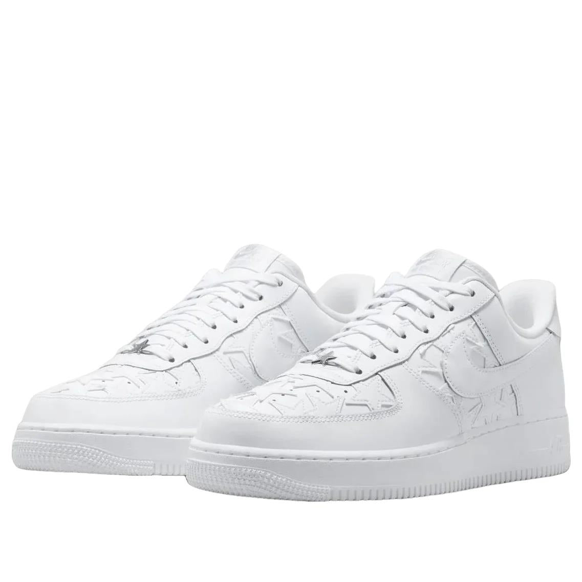 Nike Air Force 1 Low Retro 
Triple White Stars