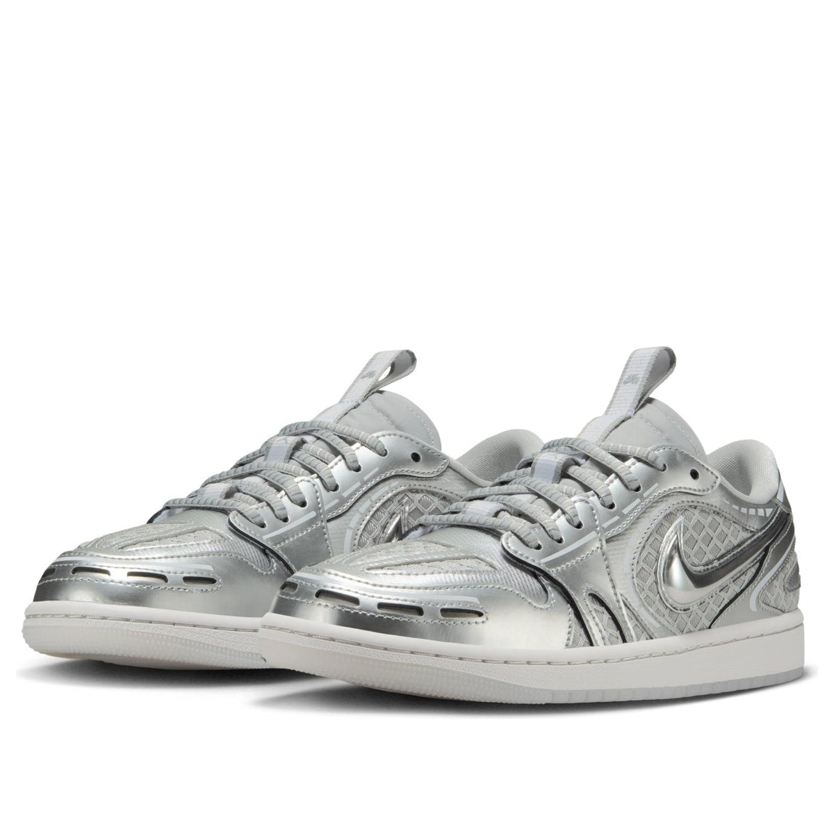 Jordan 1 Low Method of Make V3 
Metallic Silver (Women's)