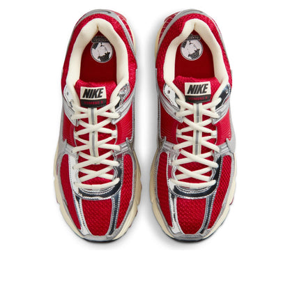 Nike Zoom Vomero 5 
Gym Red Chrome