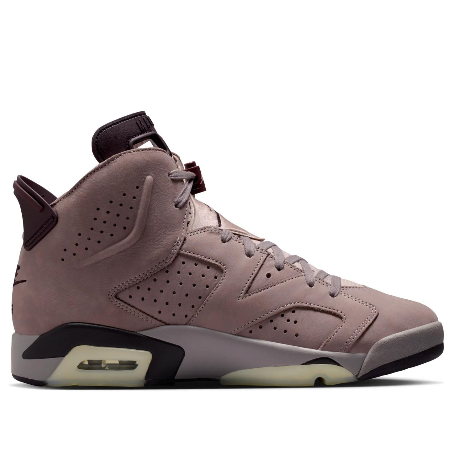 Jordan 6 Retro 
A Ma Maniére Smokey Mauve