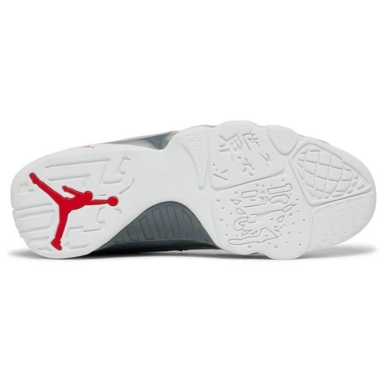 Jordan 9 Retro 
Fire Red