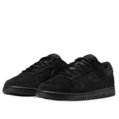 Nike Dunk Low SE Triple Black