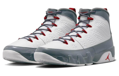 Jordan 9 Retro 
Fire Red