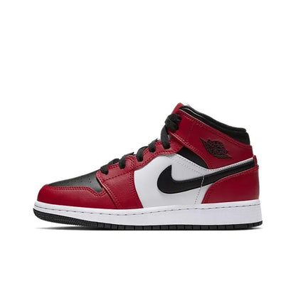 Jordan 1 Mid Chicago Black Toe (GS) size 4Y