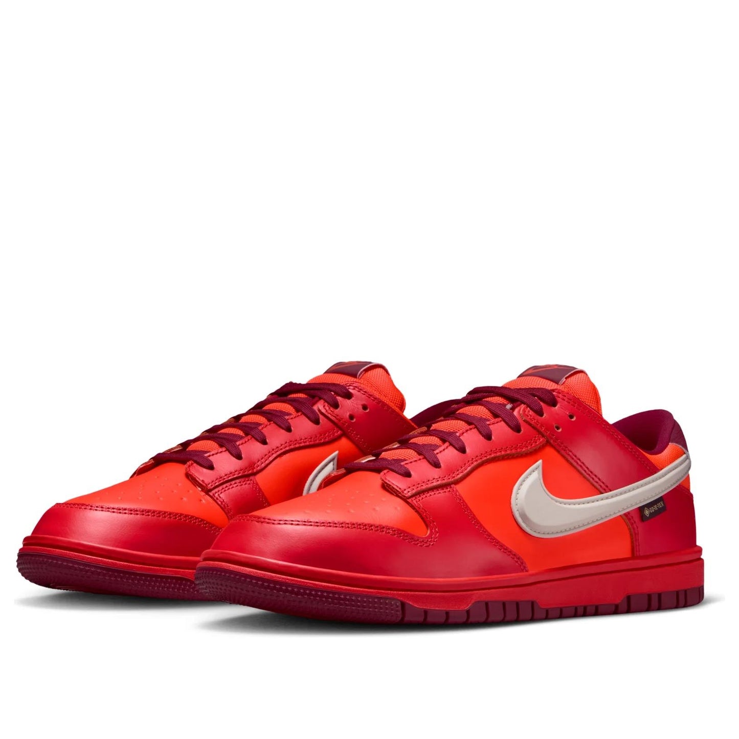 Nike Dunk Low Gore-Tex 
Crimson