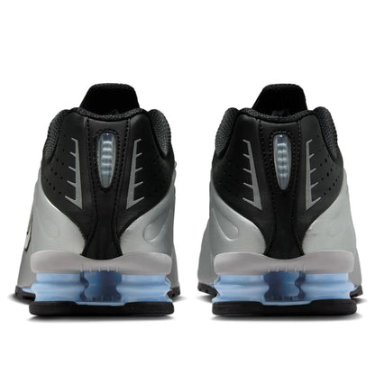 Nike Shox R4 
Metallic Silver Black Psychic Blue
