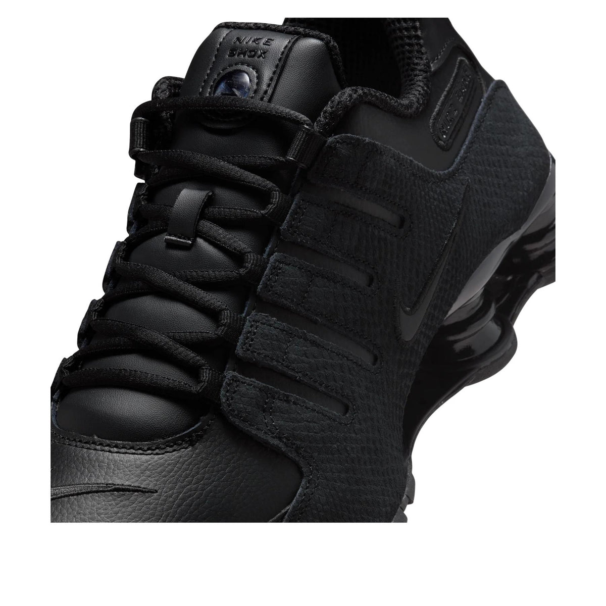 Nike Shox NZ 
Triple Black