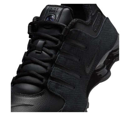 Nike Shox NZ 
Triple Black