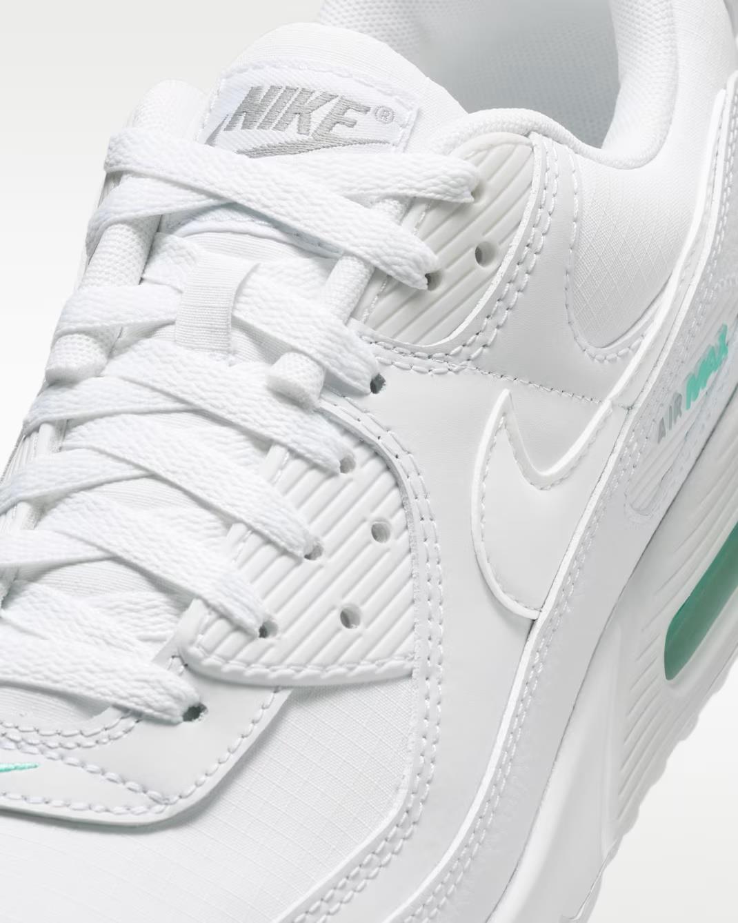 Nike Air Max 90 
White Hyper Turquoise