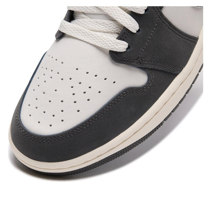 Jordan 1 Low SE 
Sail Deep Pewter Elephent Print