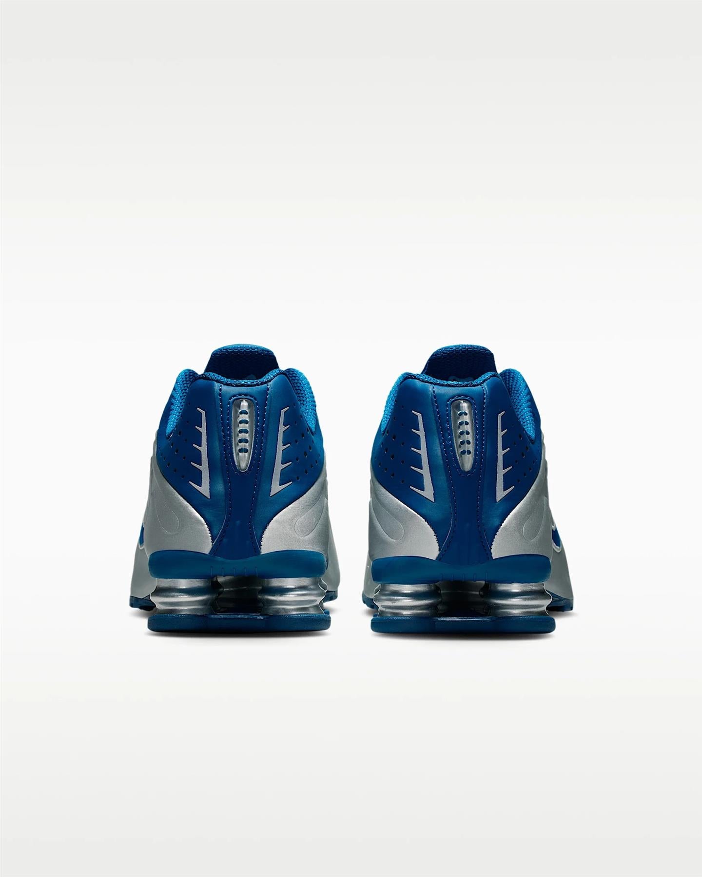 Nike Shox R4 
Court Blue Metallic Silver