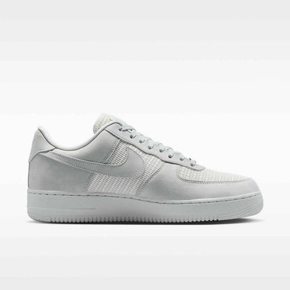 Nike Air Force 1 Low '07 LV8 
Off White Summit White