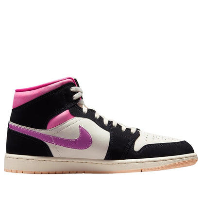Jordan 1 Mid SE 
World Tour
