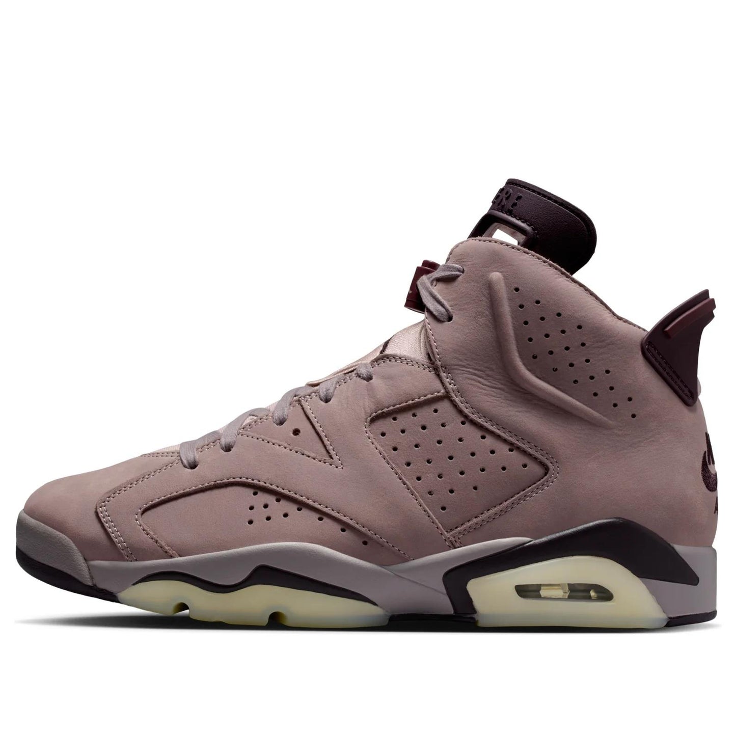 Jordan 6 Retro 
A Ma Maniére Smokey Mauve