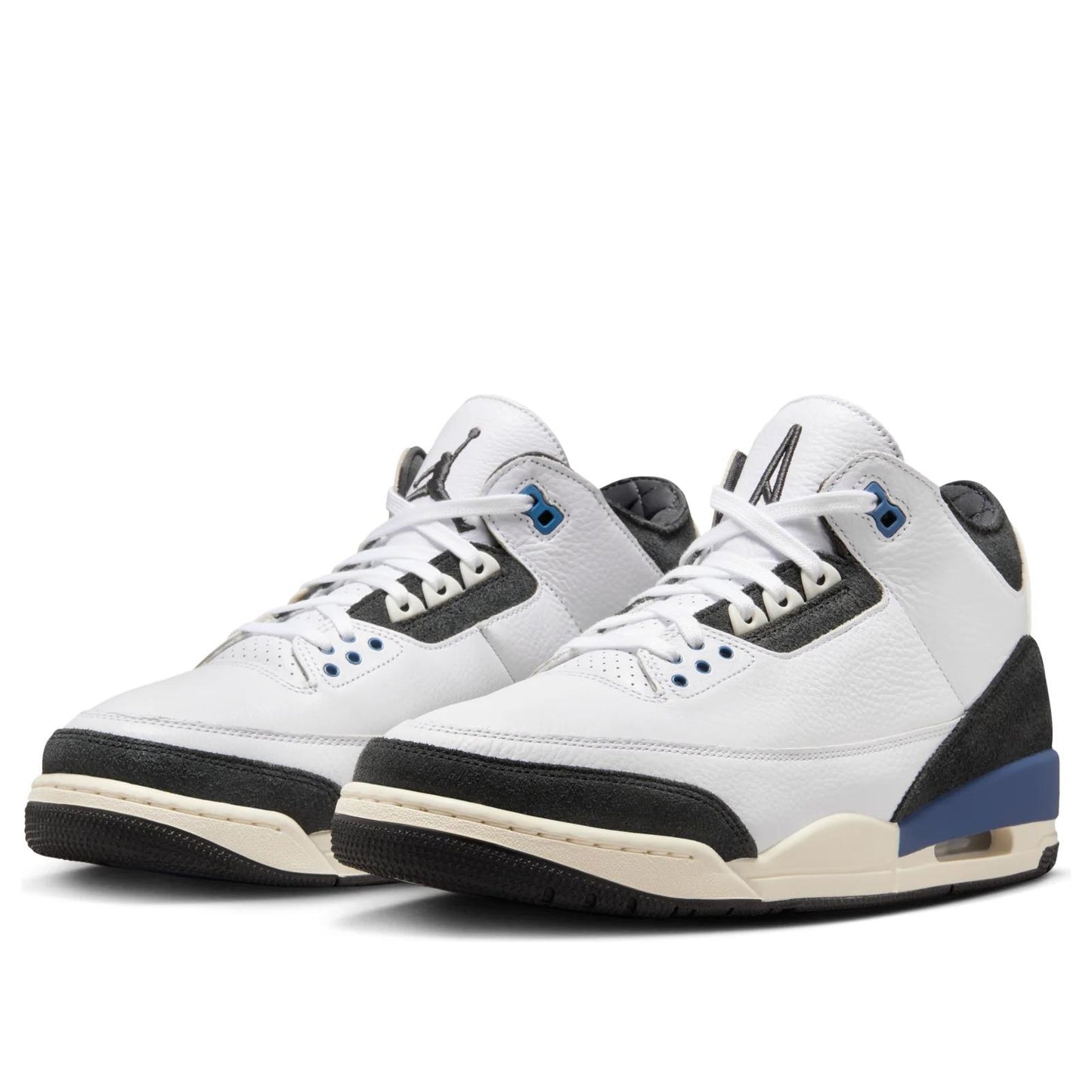 Jordan 3 Retro OG SP 
A Ma Maniére Diffused Blue