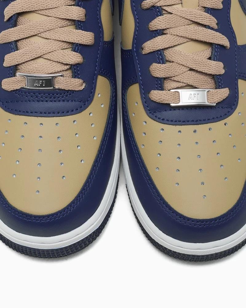 Nike Air Force 1 Low 07 
Parachute Beige Obsidian