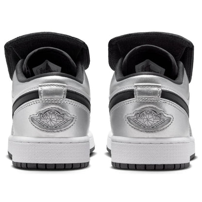 Jordan 1 Low SE 
Metallic Silver Tiempo (GS)